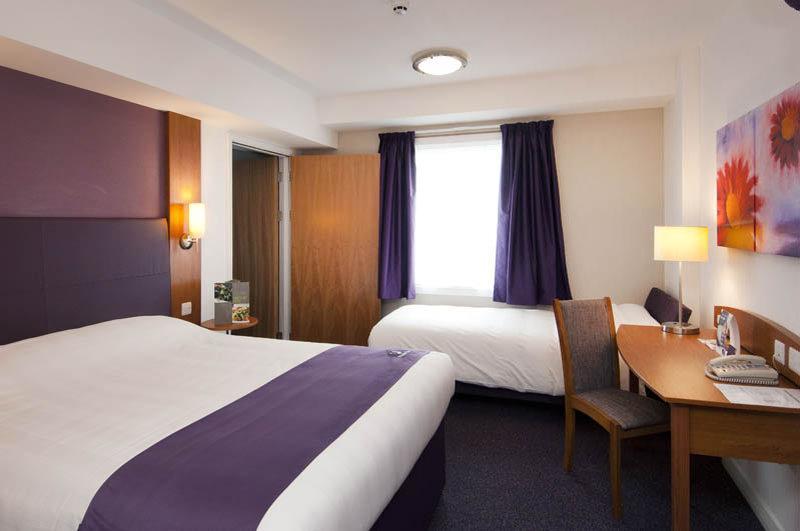 Premier Inn Coventry City Centre Exterior foto